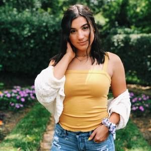 Meet your Posher, Marissa